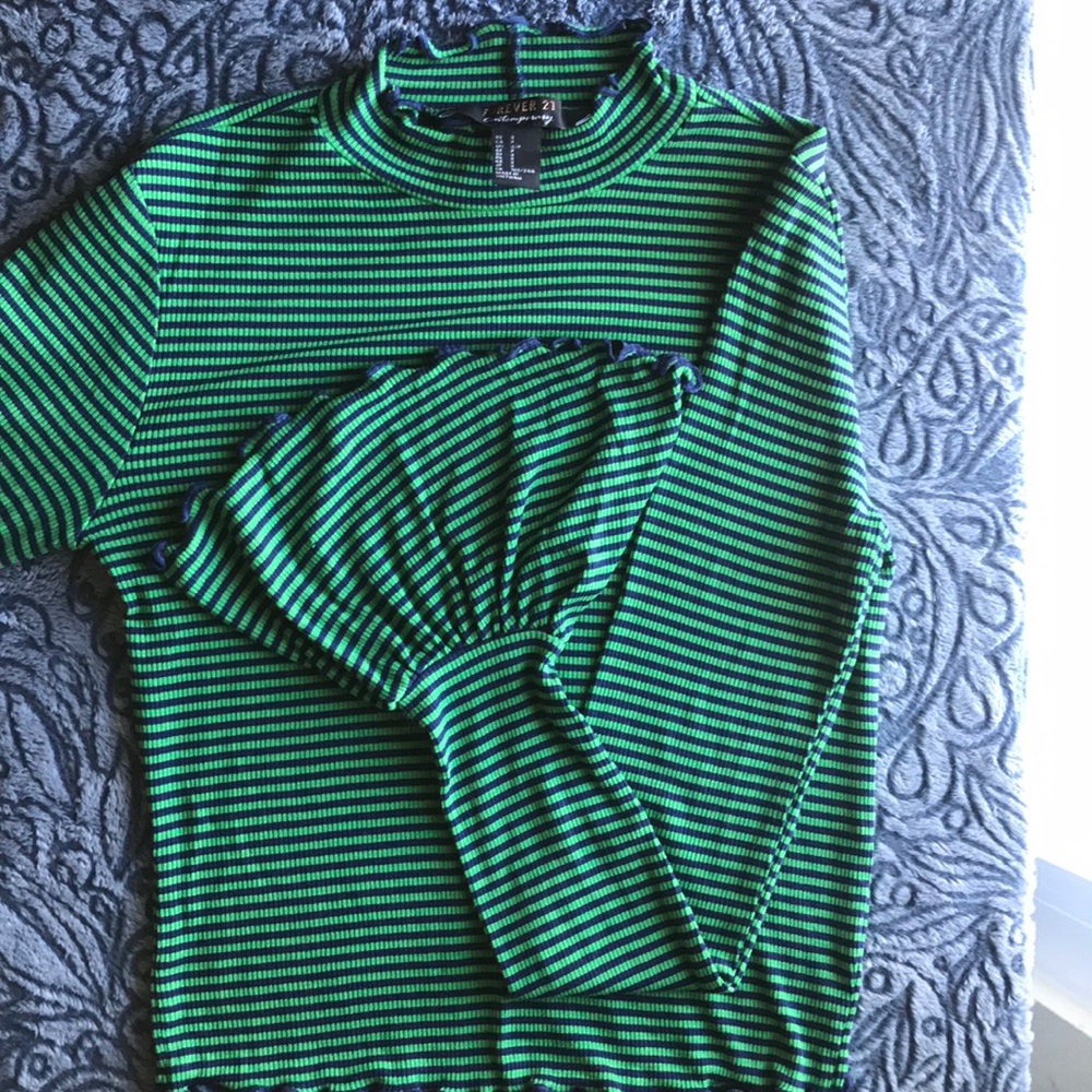 Forever 21 Mock Top